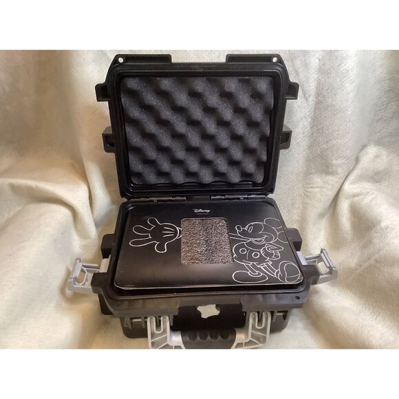 Disney Invicta Limited Edition Mickey Mouse Hard Case With Foam - Picture 5 of 5